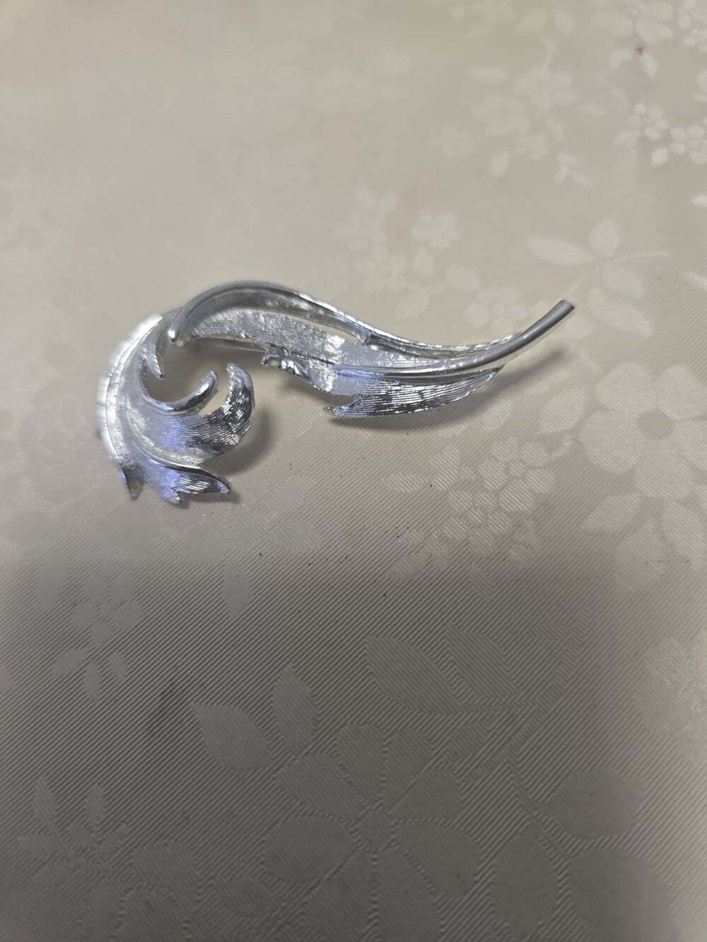 Vintage Large Feather Pin Brooch Leaf Brushed Silver Textured Chunky